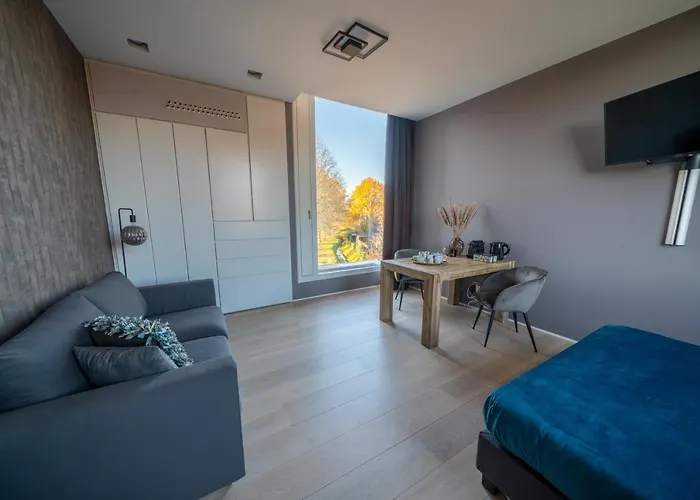 Couette-café Bed & Wellness Boxtel, 4 Persoonskamer Met Eigen Badkamer 3*