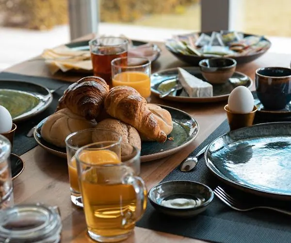 Nocleg ze śniadaniem Bed & Wellness Boxtel, 4 Persoonskamer Met Eigen Badkamer 3*